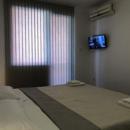 Aparthotel Elly Pomorie Buitenkant foto