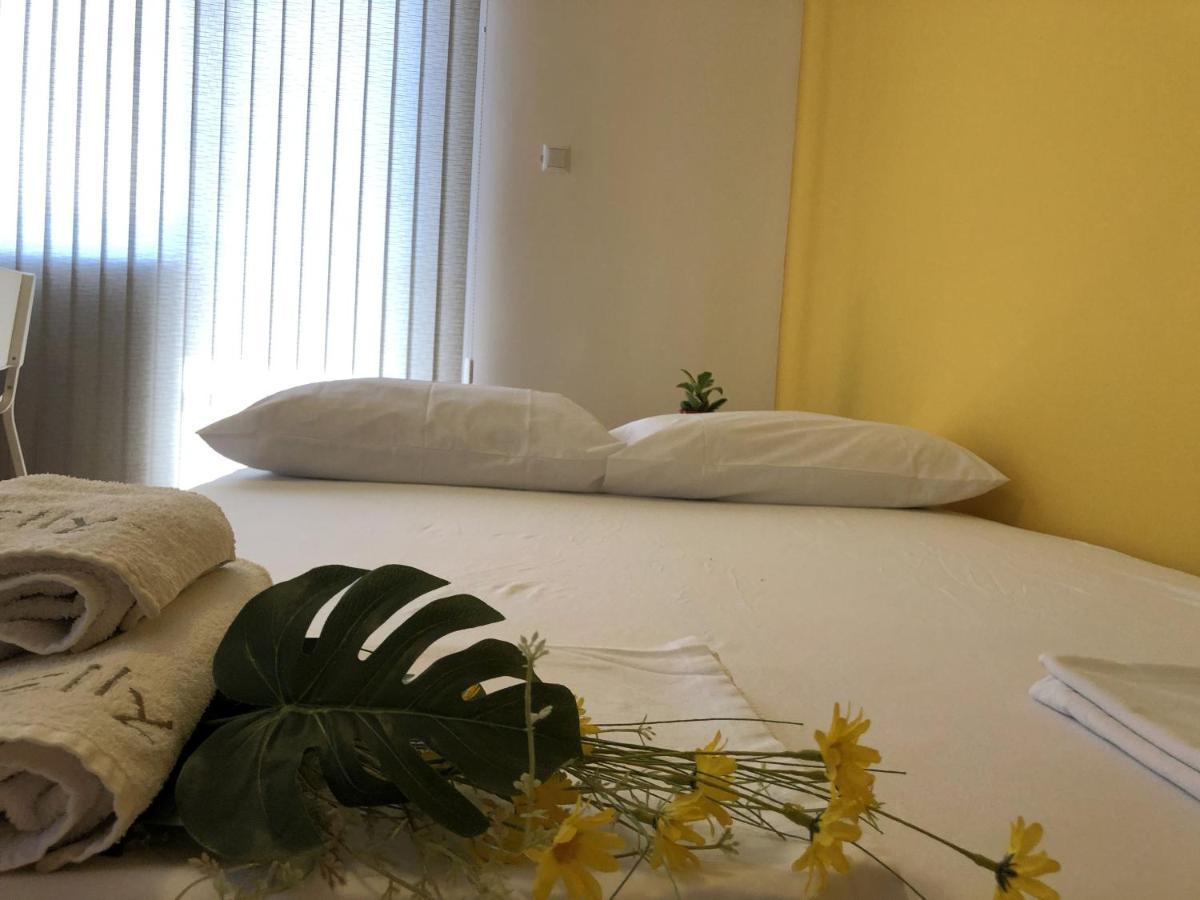 Aparthotel Elly Pomorie Buitenkant foto