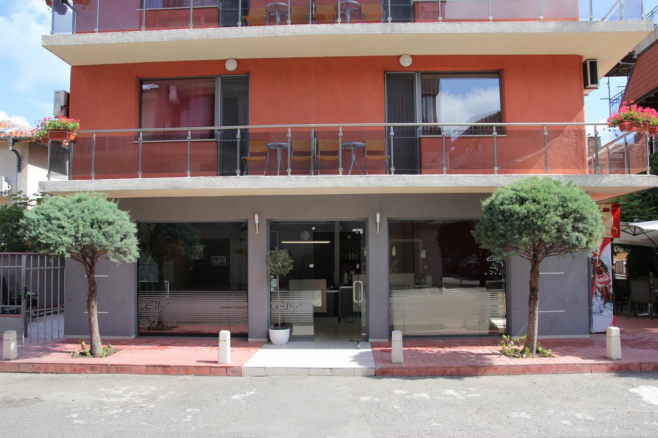 Aparthotel Elly Pomorie Buitenkant foto